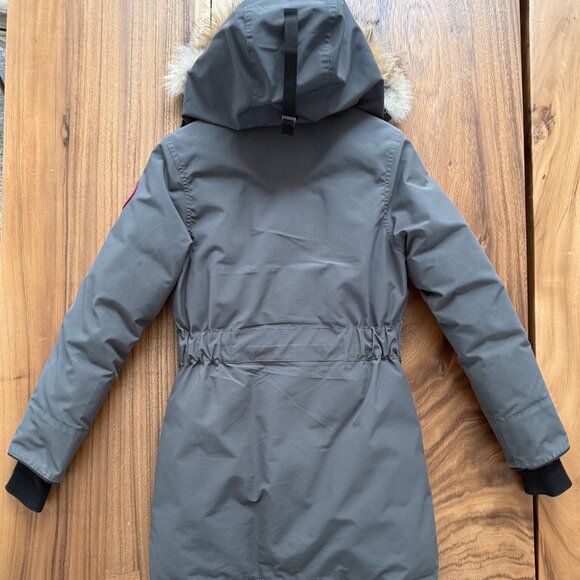 Canada Goose Women's Trillium Parka - Graphite Color - Picture 2 of 11